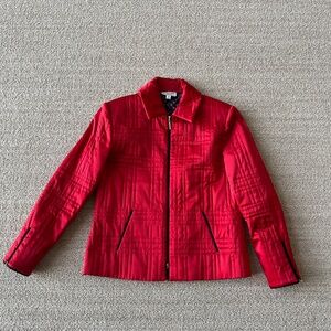 Gorgeous St. John Sport lightweight quilted jacket. Like new, M